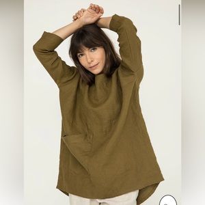 Elizabeth Suzann Harper Long Sleeve in Olive Linen OS